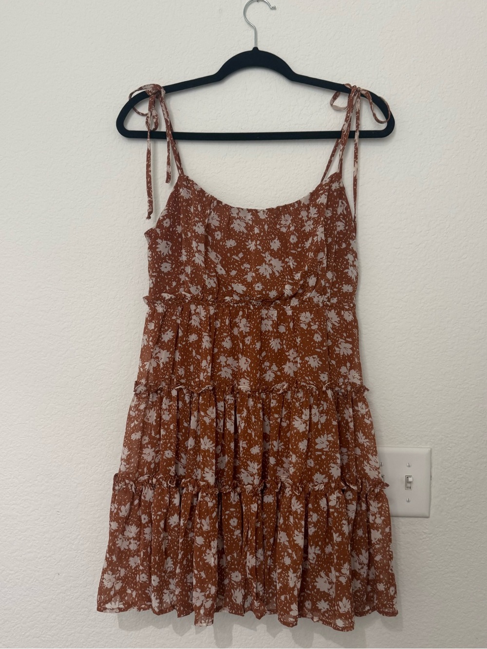 Blu Pepper Rust Floral Tie-Strap Tiered Mini Dress
